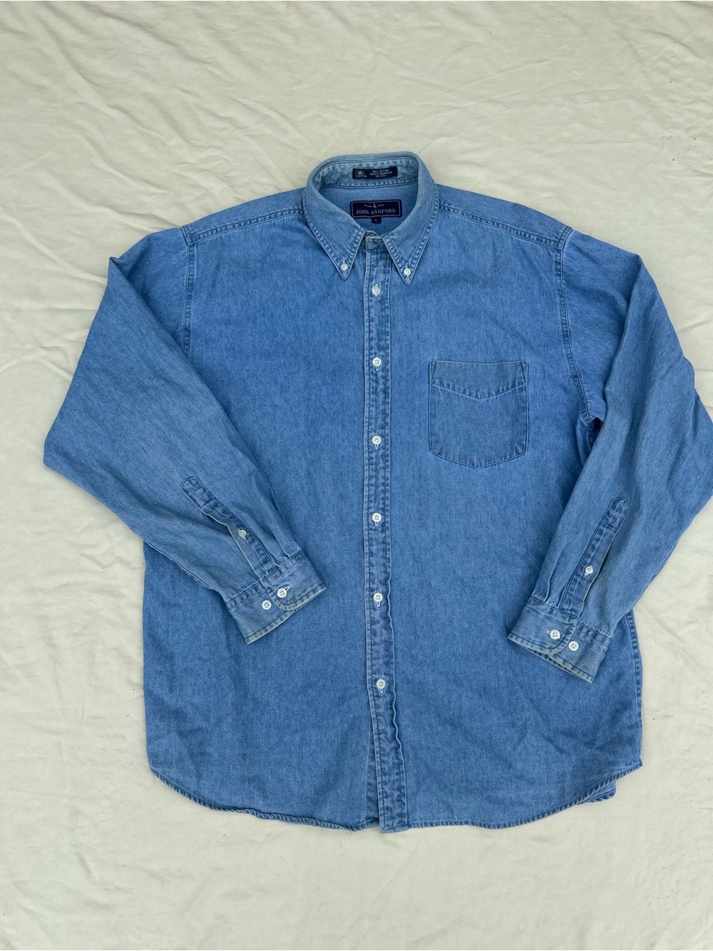 John ashford Men’s Classic Button-Down Denim Shirt – Light Blue
